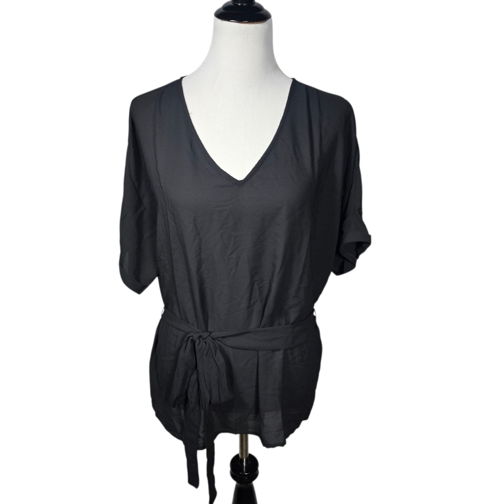 New York & Company Large Black Pullover V-Neck Short Sleeve Blouse with Belt - Picture 2 of 9